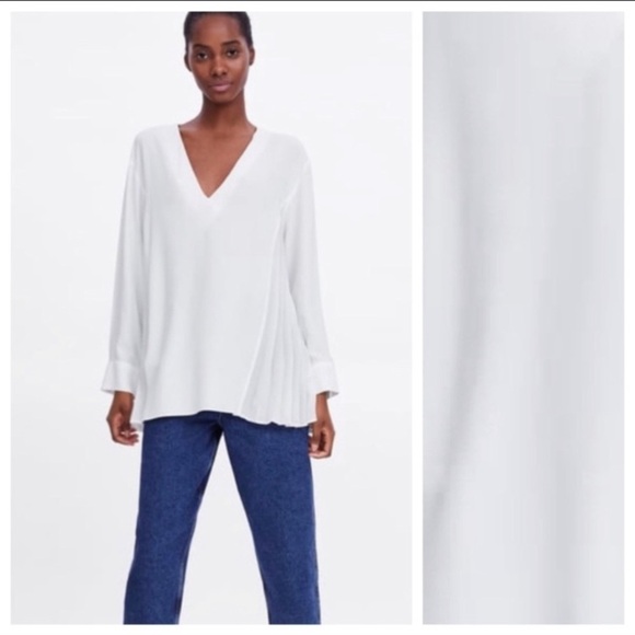 NWT. Zara White Blouse with Sides Pleats. Size M. - Picture 1 of 15